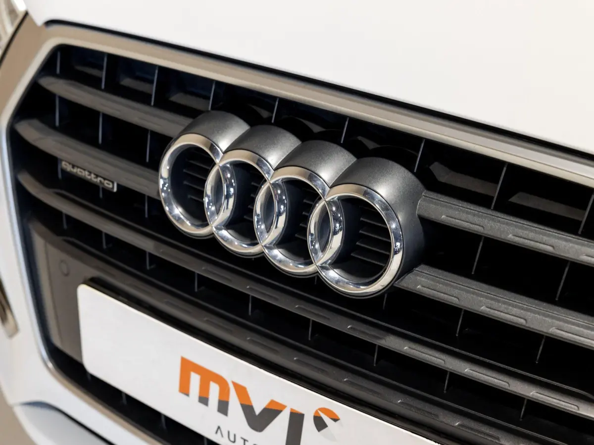 2.0 TFSI quattro Design / 220pk / Trekhaak / Achteruitrij camera /
