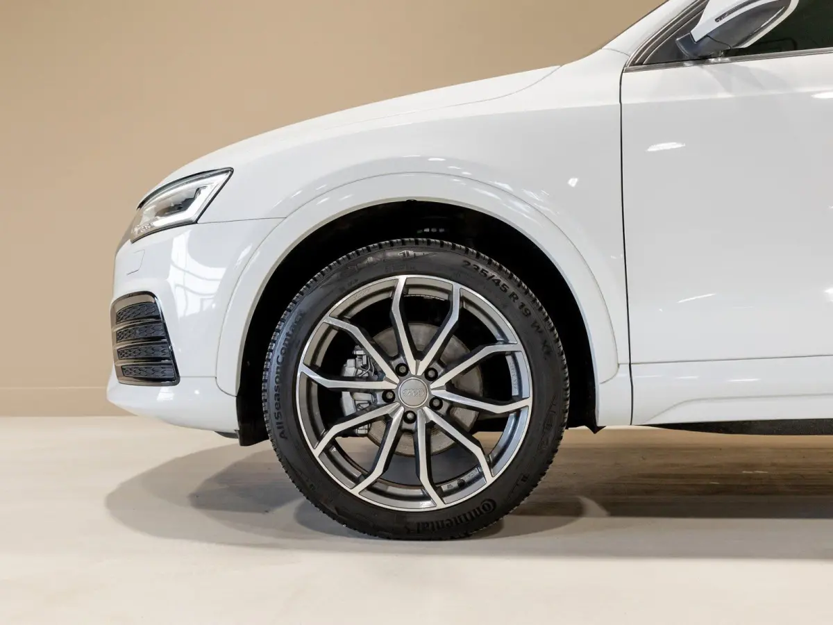 2.0 TFSI quattro Design / 220pk / Trekhaak / Achteruitrij camera /