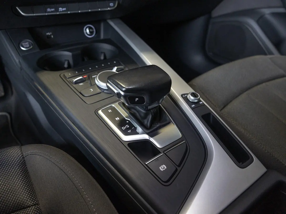 35 TFSI Launch edition Business / 150pk / Clima / Apple Carplay / Cruise
