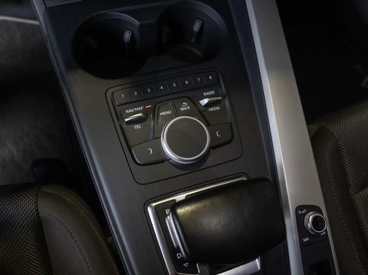 35 TFSI Launch edition Business / 150pk / Clima / Apple Carplay / Cruise