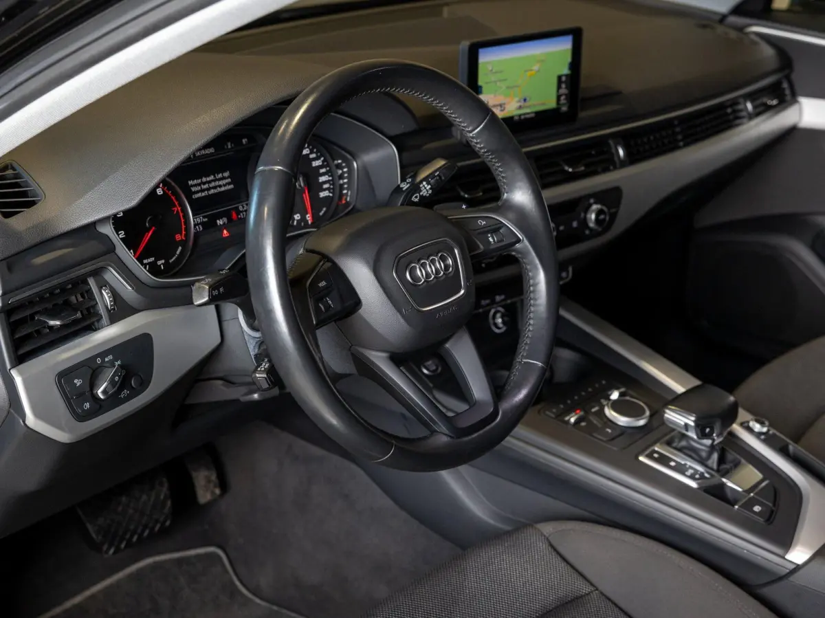 35 TFSI Launch edition Business / 150pk / Clima / Apple Carplay / Cruise