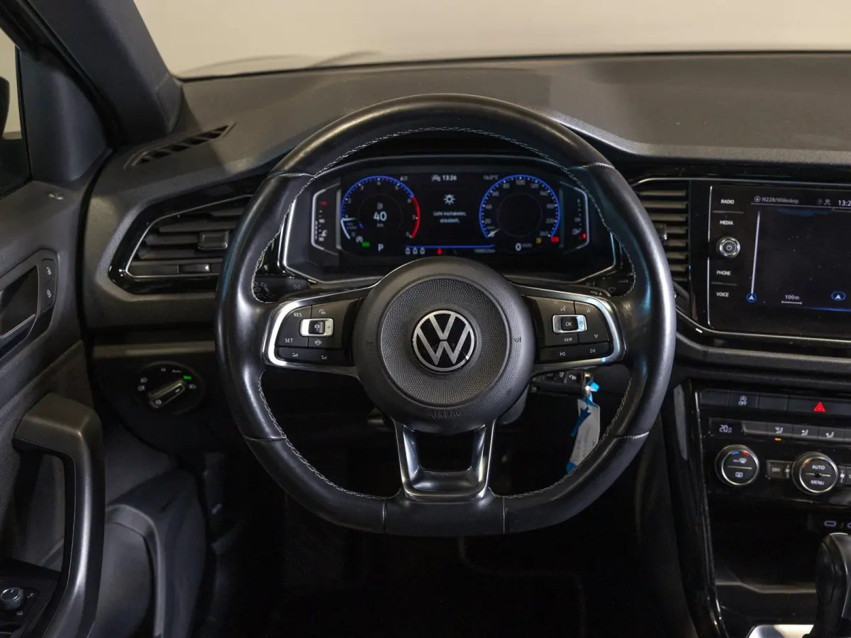 Sport / 150pk / Achteruitrij camera / Virtual cockpit / Adaptieve cruise control /