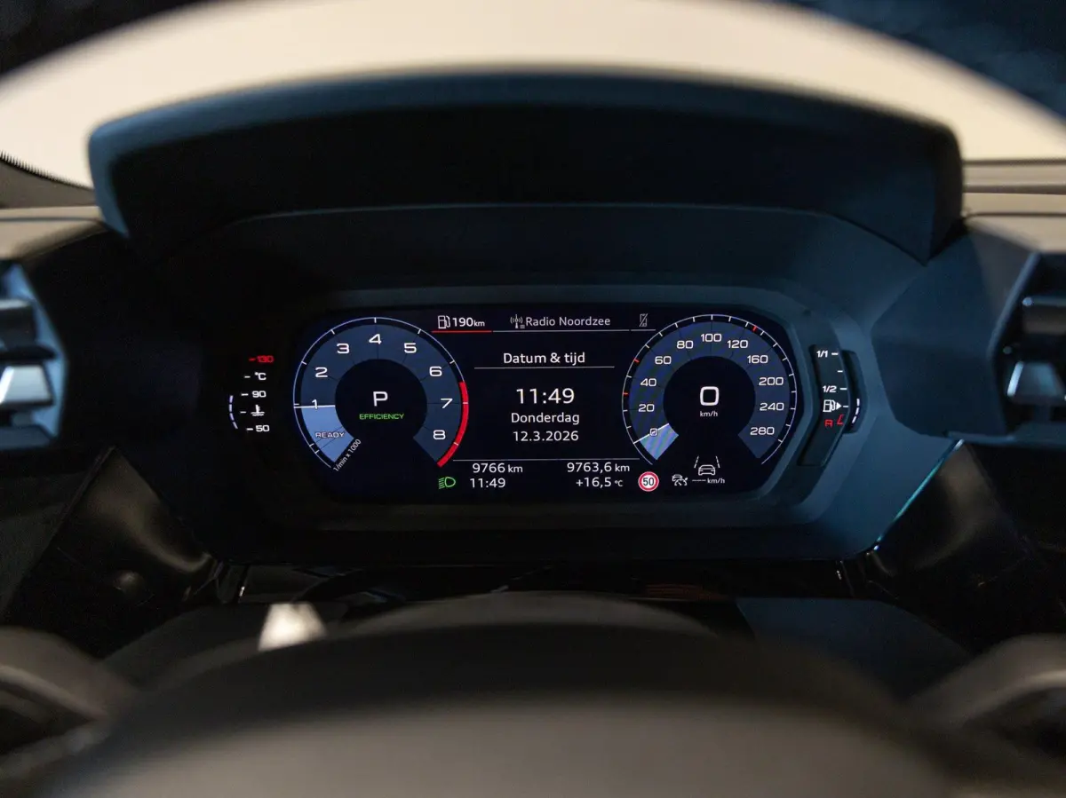 35 TFSI 2x S-Line edition / 150pk / Panorama dak / Sonos / Achteruitrij camera /