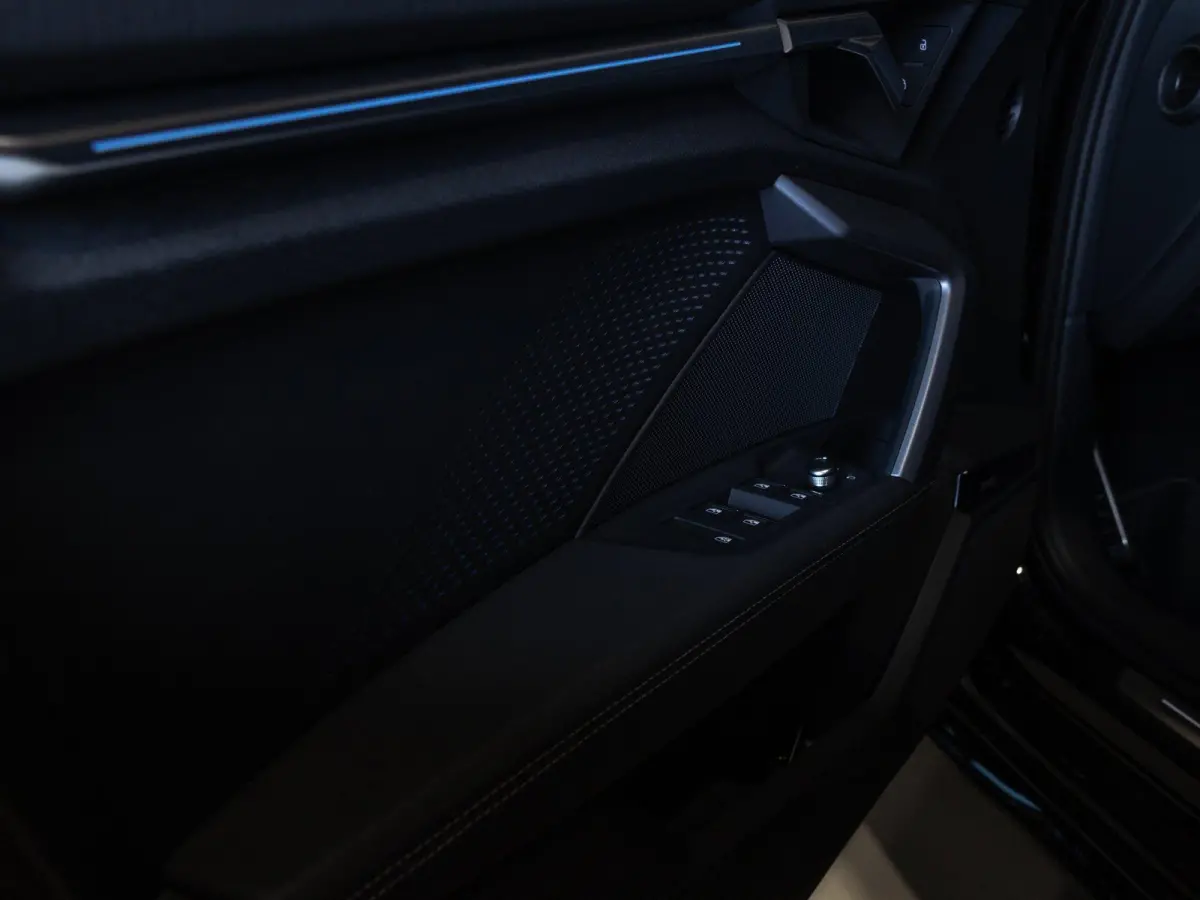 35 TFSI 2x S-Line edition / 150pk / Panorama dak / Sonos / Achteruitrij camera /