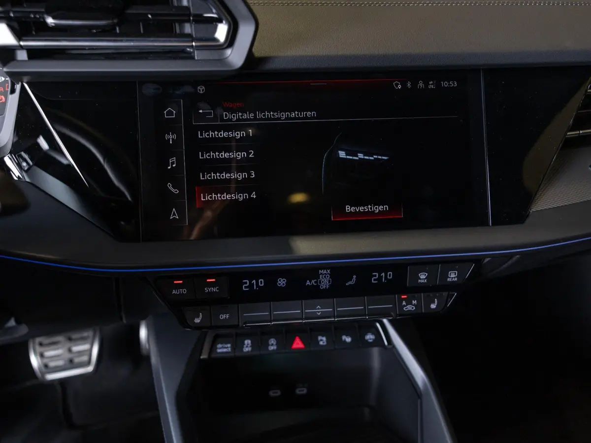 35 TFSI 2x S-Line edition / 150pk / Panorama dak / Sonos / Achteruitrij camera /