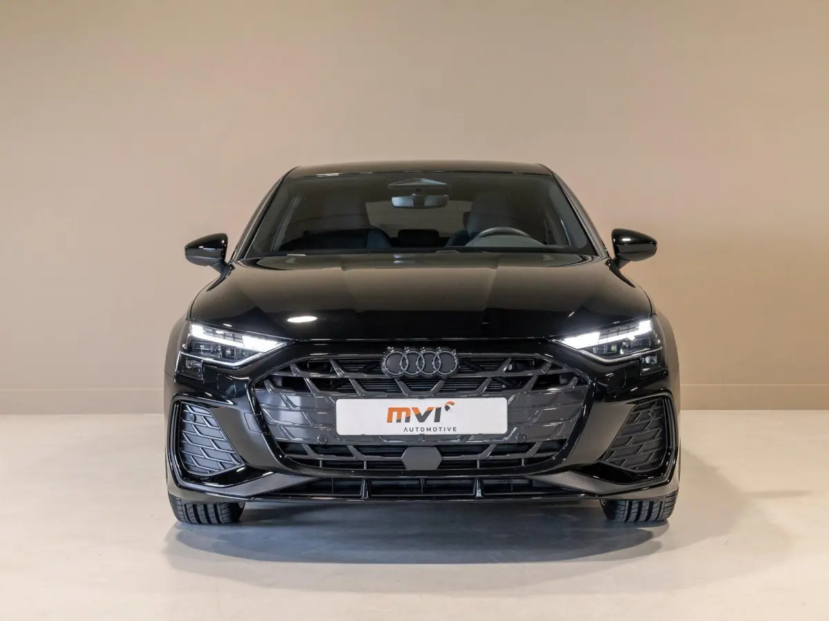 35 TFSI 2x S-Line edition / 150pk / Panorama dak / Sonos / Achteruitrij camera /