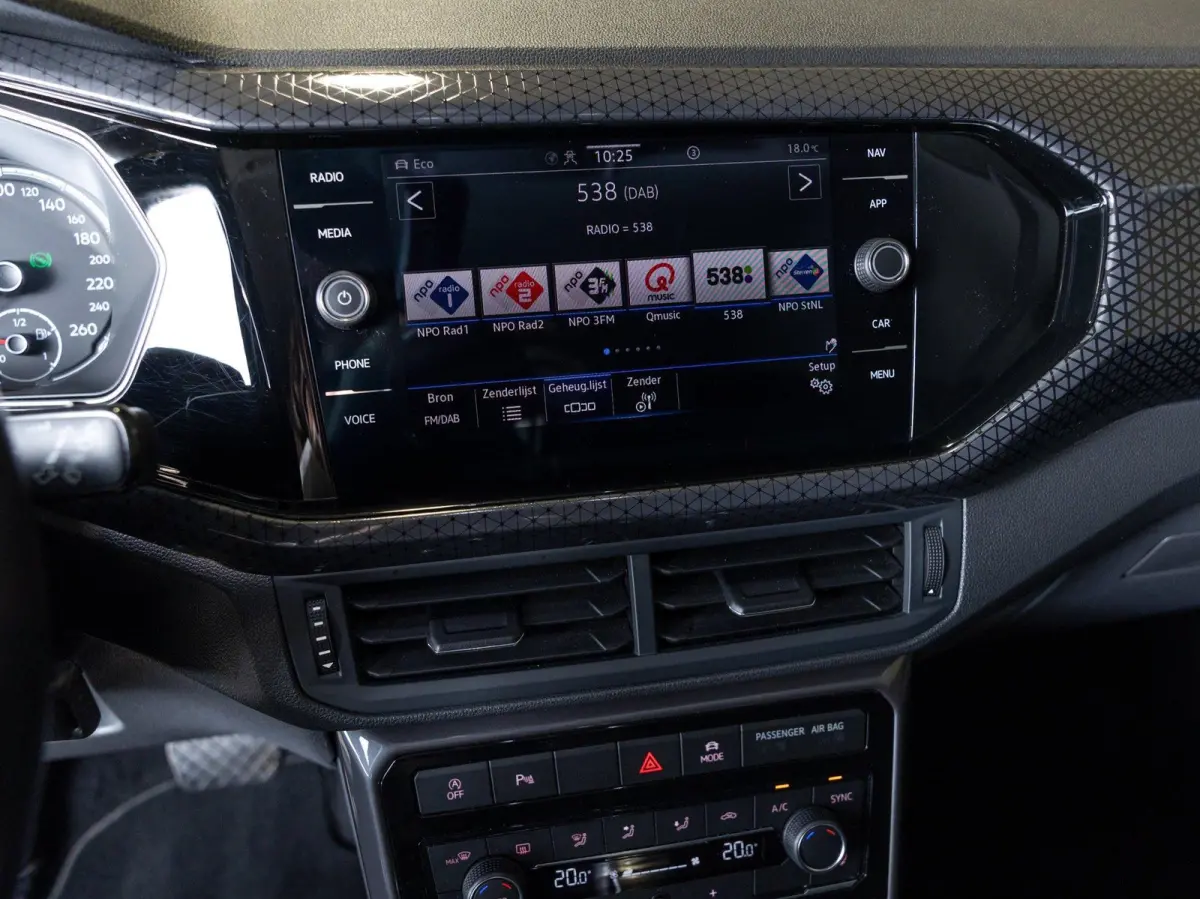 1.5 TSI Style / 150pk / Trekhaak / Achteruitrijcamera /Apple Carplay /