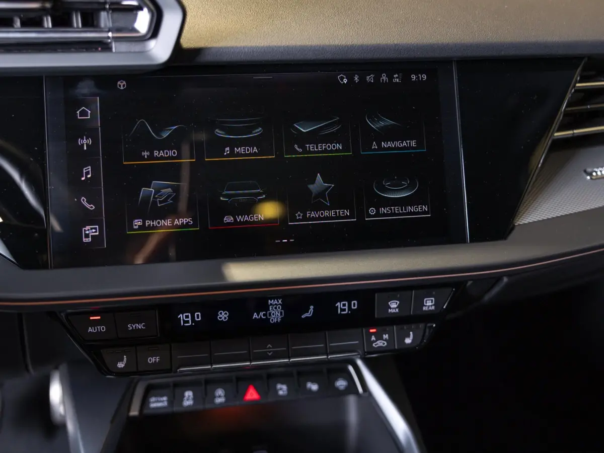 35 TFSI S-Line edition / 150pk / Panorama dak / Sonos / Achteruitrij camera /