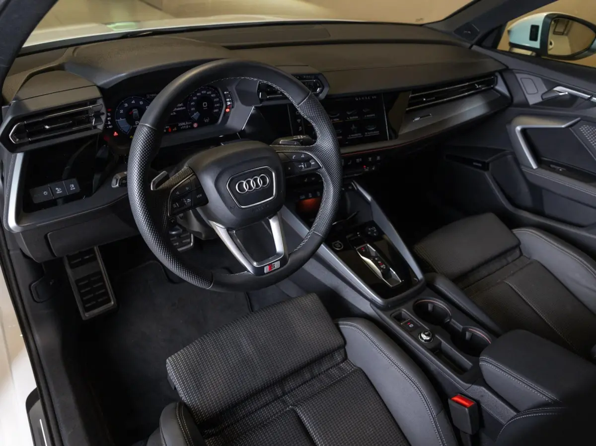 35 TFSI S-Line edition / 150pk / Panorama dak / Sonos / Achteruitrij camera /