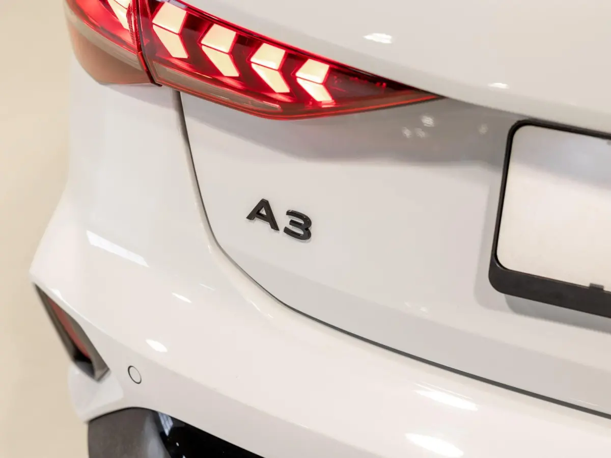 35 TFSI S-Line edition / 150pk / Panorama dak / Sonos / Achteruitrij camera /