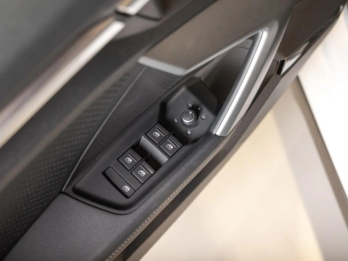 35 TFSI S-Line edition / 150pk / Panorama dak / Sonos / Achteruitrij camera /