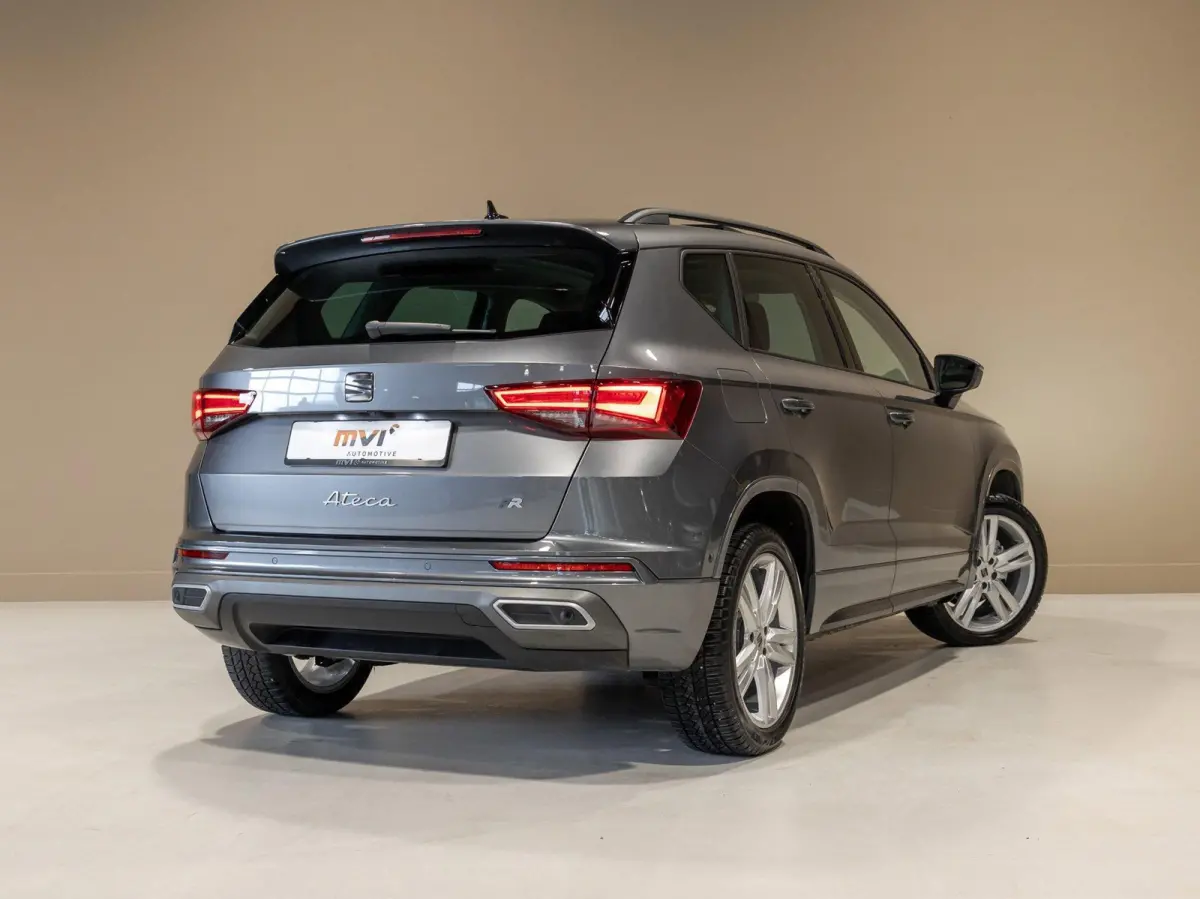 1.5 TSI FR Business Intense / 150pk / Panorama dak / Achteruitrij camera / Stoel en stuur verwarming /