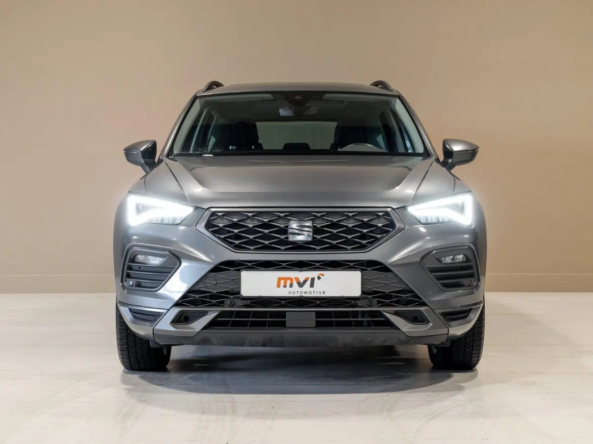 1.5 TSI FR Business Intense / 150pk / Panorama dak / Achteruitrij camera / Stoel en stuur verwarming /
