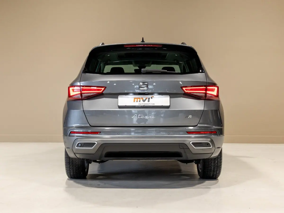 1.5 TSI FR Business Intense / 150pk / Panorama dak / Achteruitrij camera / Stoel en stuur verwarming /