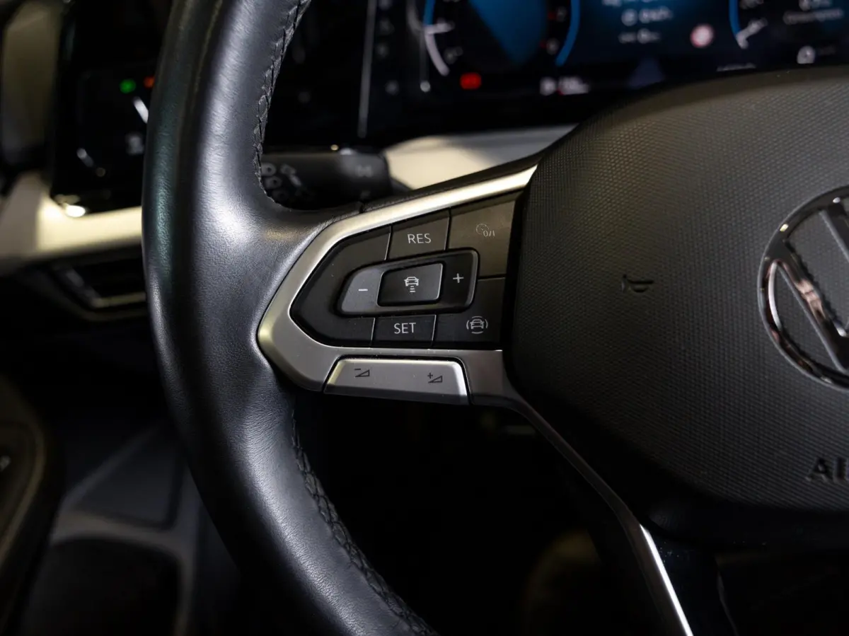 1.0 TSI Life / 110pk / Cruise / Airco / Klimaatregeling / Navigatie / Apple Carplay