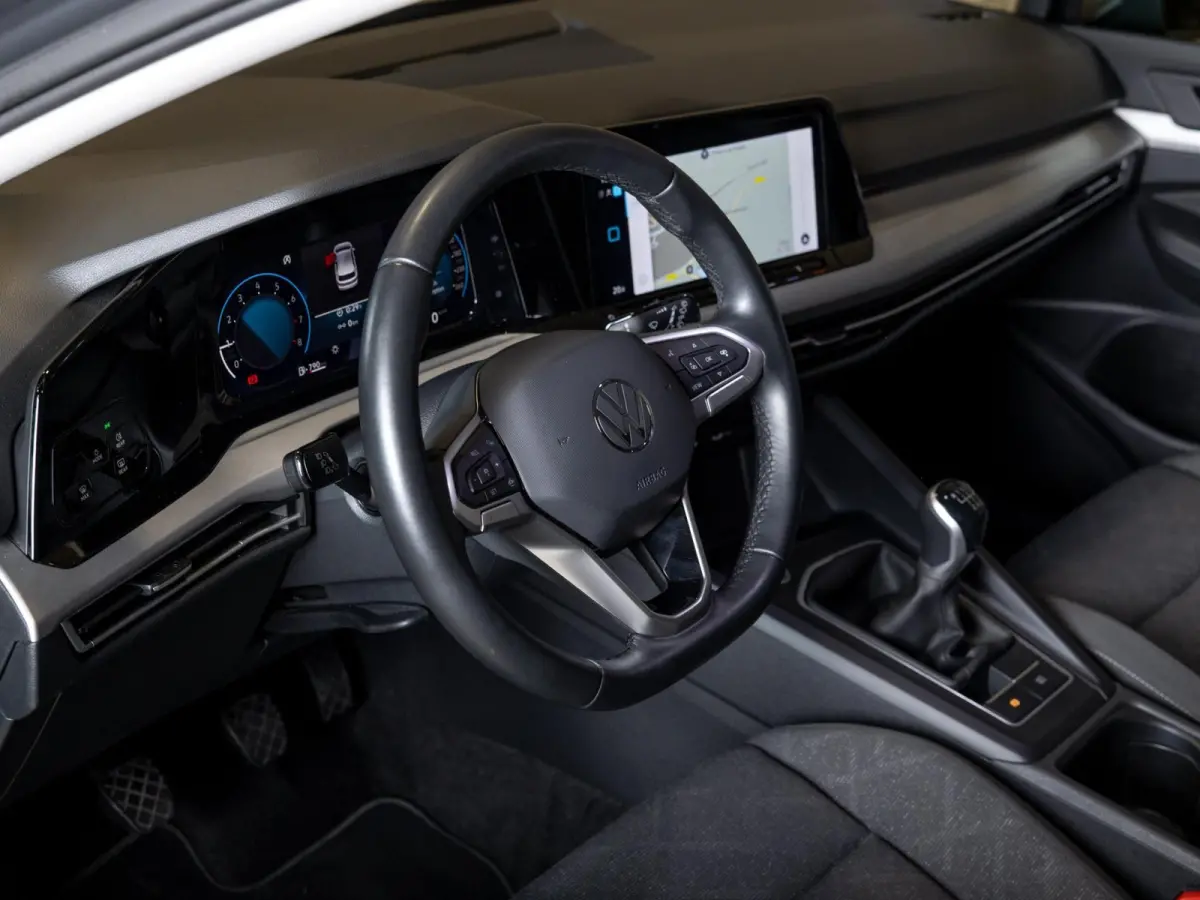 1.0 TSI Life / 110pk / Cruise / Airco / Klimaatregeling / Navigatie / Apple Carplay