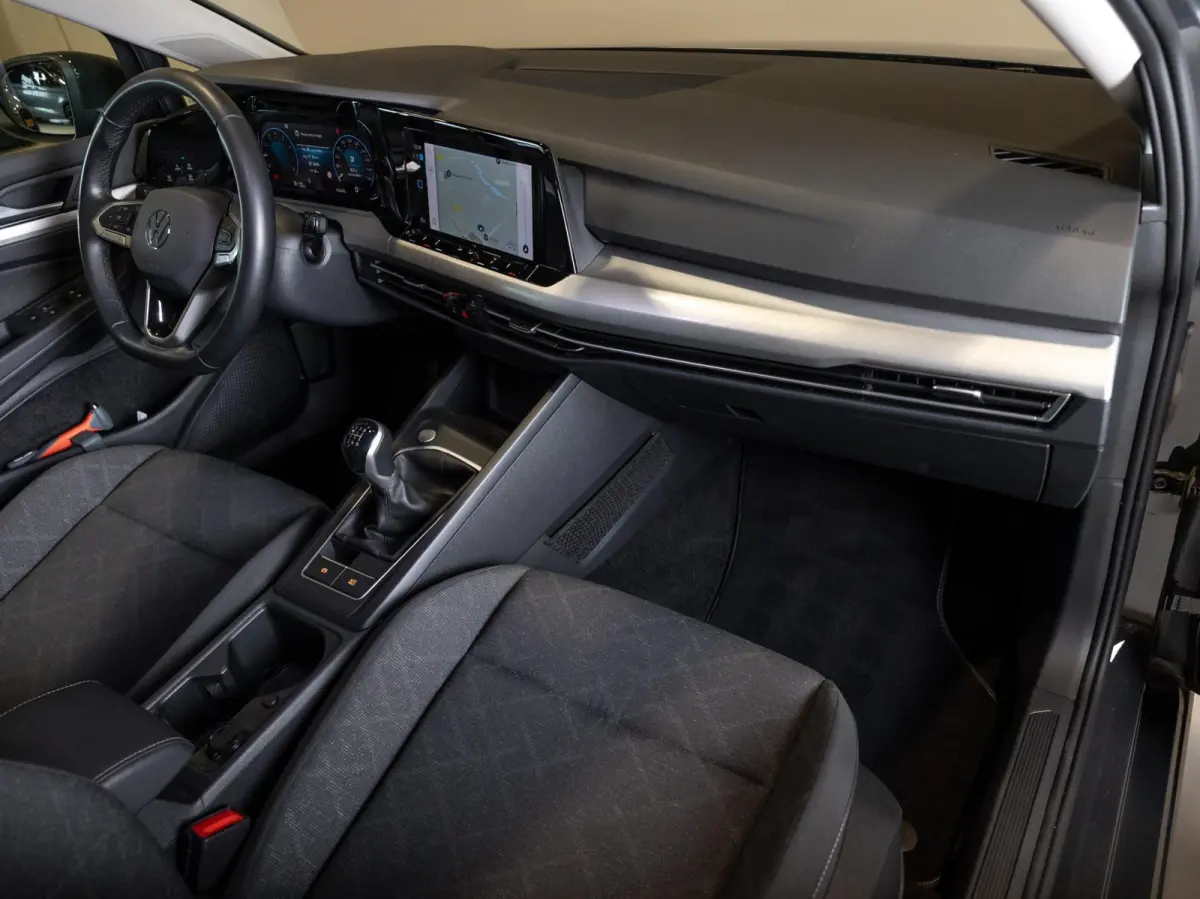 1.0 TSI Life / 110pk / Cruise / Airco / Klimaatregeling / Navigatie / Apple Carplay