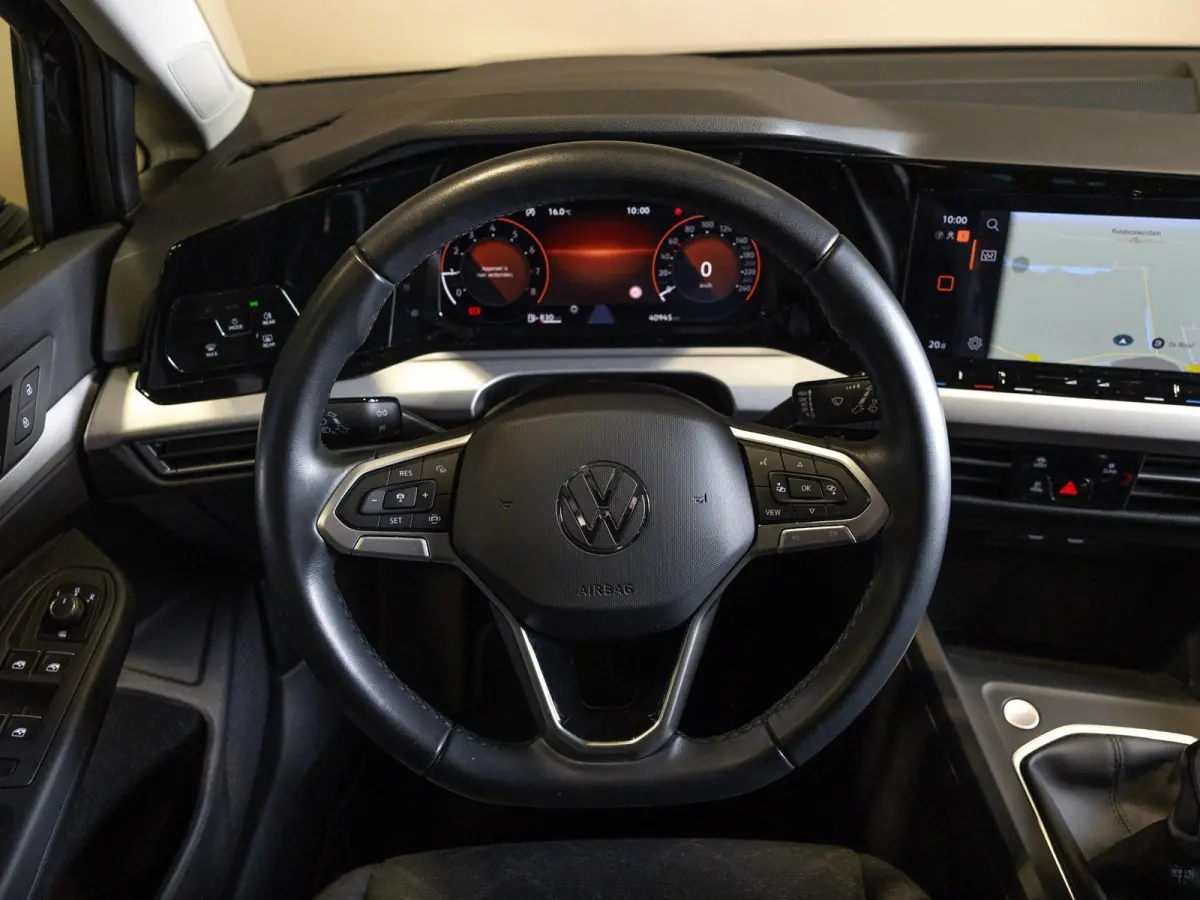 1.0 TSI Life / 110pk / Cruise / Airco / Klimaatregeling / Navigatie / Apple Carplay