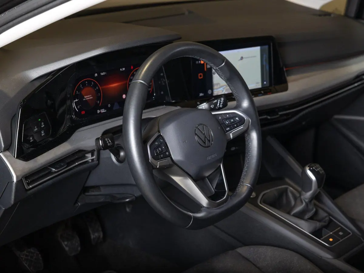 1.0 TSI Life / 110pk / Cruise / Airco / Klimaatregeling / Navigatie / Apple Carplay