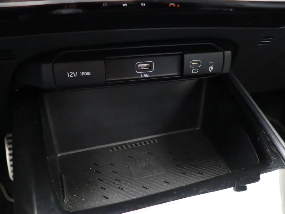 1.6 GDi Hybrid ExecutiveLine | Schuif/Kanteldak | Stoelverwarming | Head-Up Display | 1e Eigenaar |