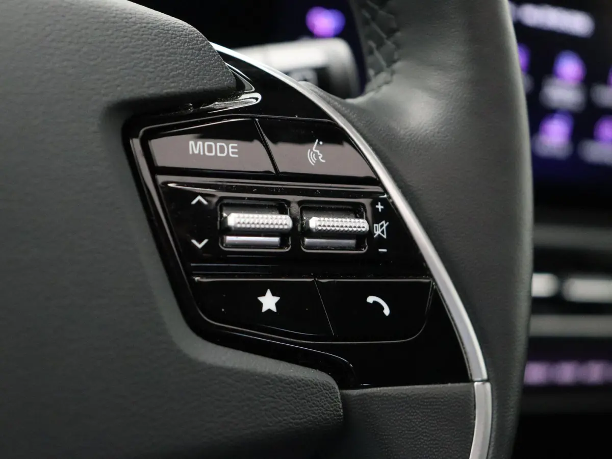 1.6 GDi Hybrid ExecutiveLine | Schuif/Kanteldak | Stoelverwarming | Head-Up Display | 1e Eigenaar |