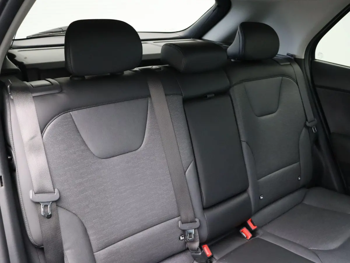 1.6 GDi Hybrid ExecutiveLine | Schuif/Kanteldak | Stoelverwarming | Head-Up Display | 1e Eigenaar |