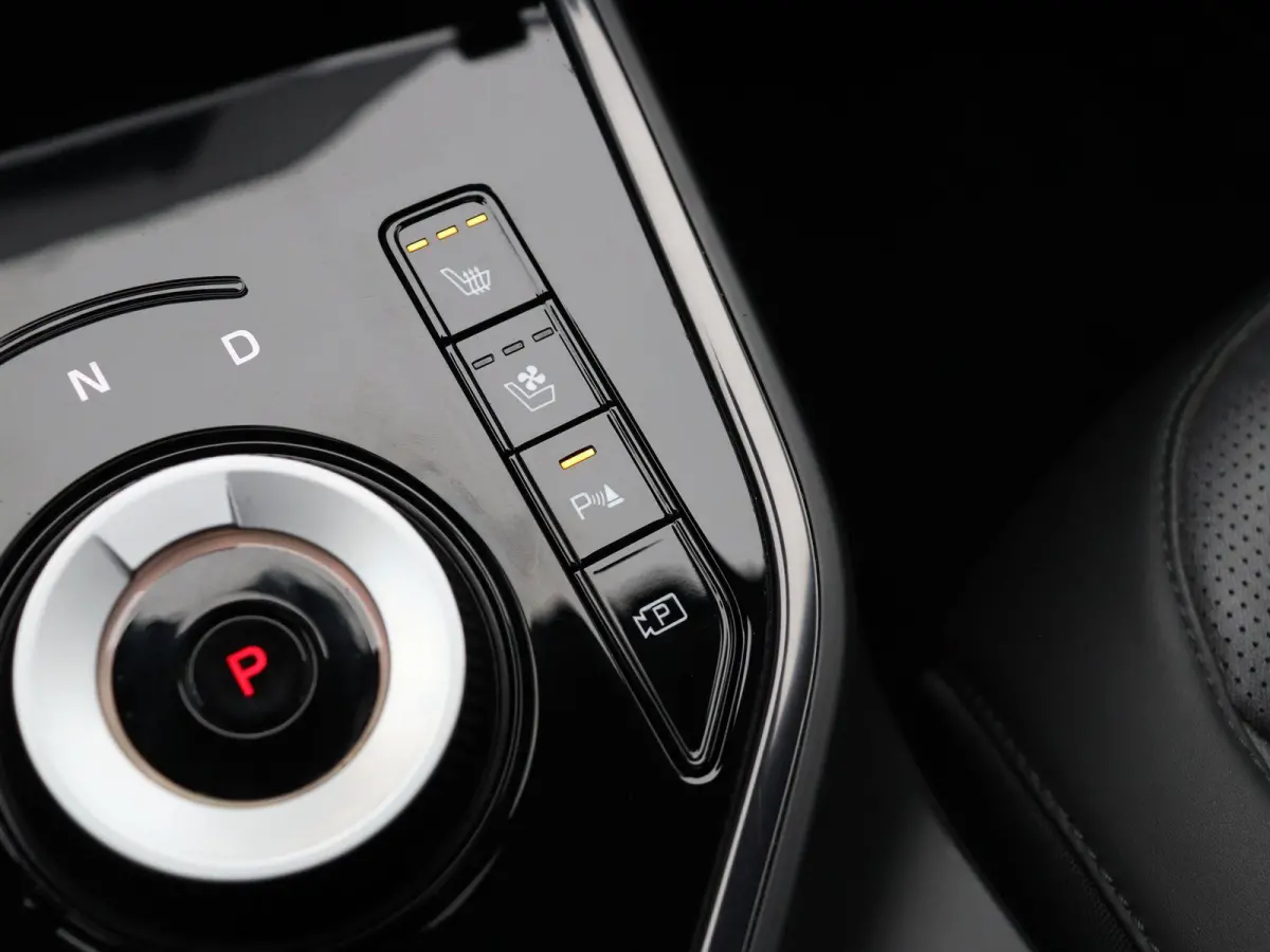 1.6 GDi Hybrid ExecutiveLine | Schuif/Kanteldak | Stoelverwarming | Head-Up Display | 1e Eigenaar |