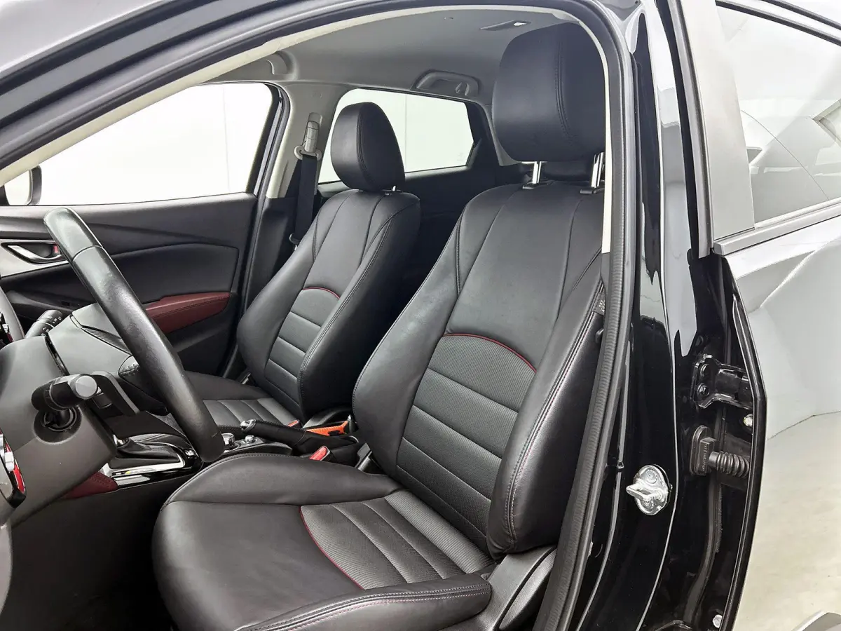 2.0 120pk GT-M Automaat | Navigatie | Head-Up Display | Climate Control | Adaptieve Cruise Control | Camera | 18"LMV | LED | Stoelverwarming | Dodehoekdetectie | Apple Carplay/Android Auto |