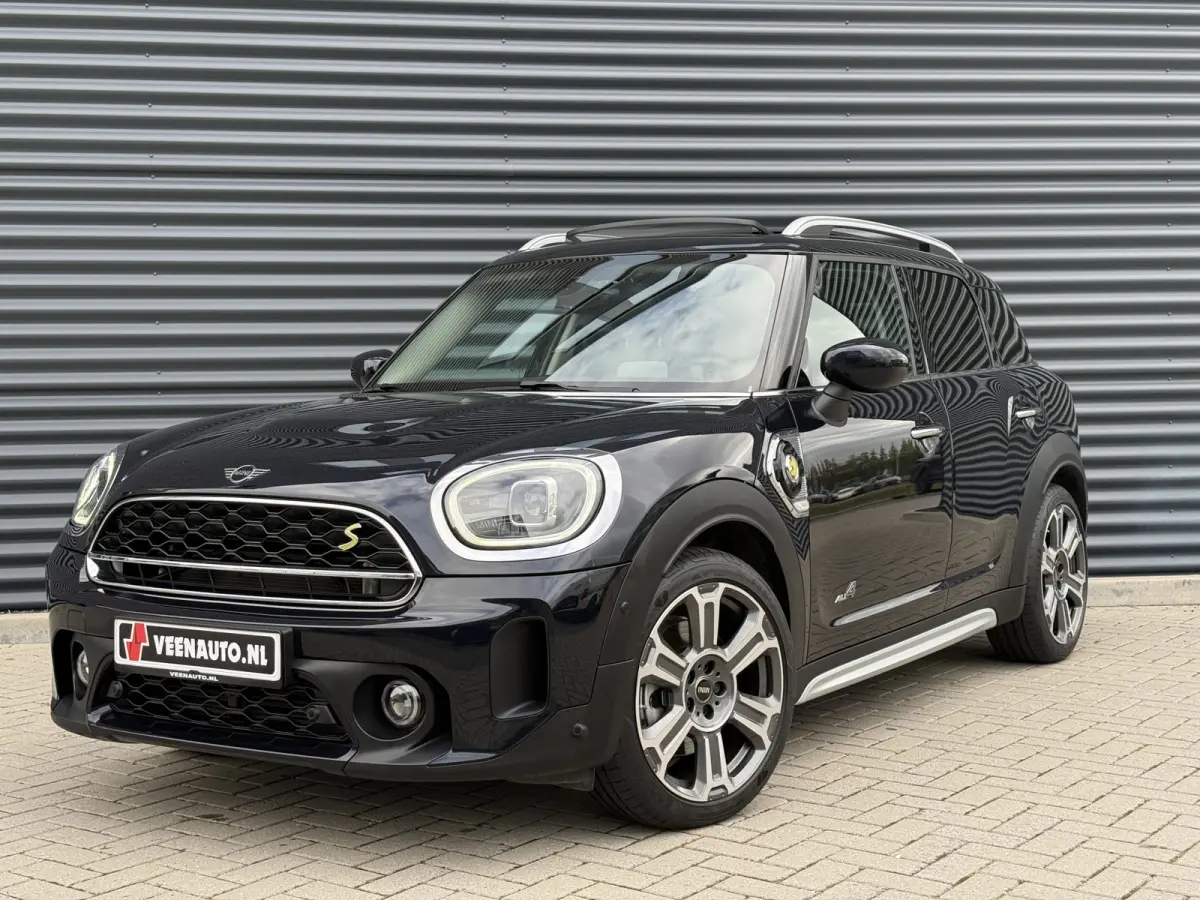 2.0 Cooper SE ALL4 Pano/H&K/Leder/Camera