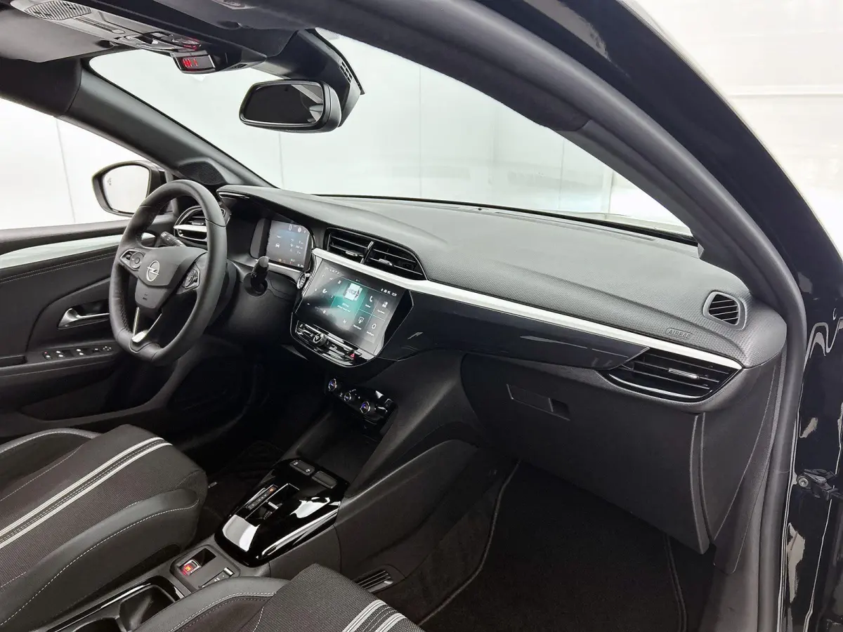 1.2 110pk Hybrid GS Automaat | Navigatie | Climate Control | Cruise Control | Camera | 16"LMV | Keyless Entry/Start | LED | Apple Carplay/Android Auto |