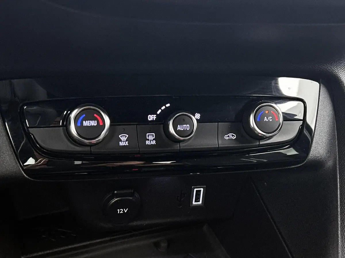 1.2 110pk Hybrid GS Automaat | Navigatie | Climate Control | Cruise Control | Camera | 16"LMV | Keyless Entry/Start | LED | Apple Carplay/Android Auto |
