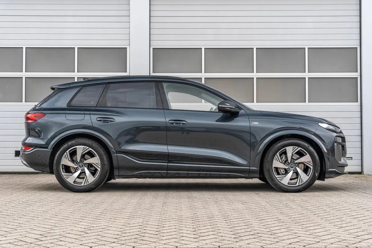 Performance 306pk Advanced edition 100 kWh | Trekhaak | Luchtvering | 360 camera | 20'' Velgen