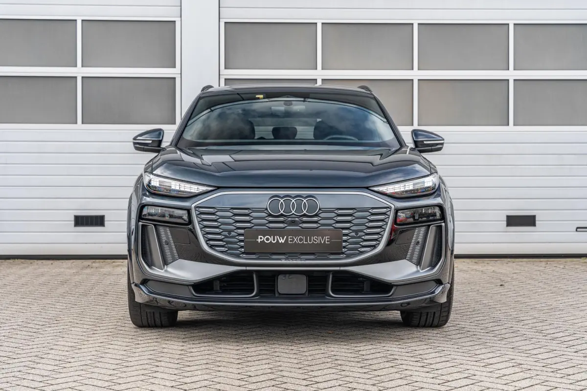 Performance 306pk Advanced edition 100 kWh | Trekhaak | Luchtvering | 360 camera | 20'' Velgen