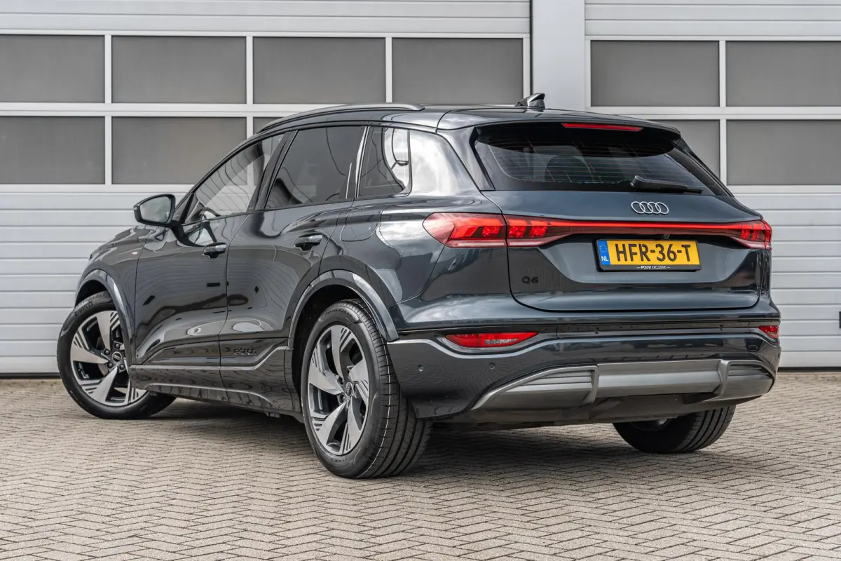 Performance 306pk Advanced edition 100 kWh | Trekhaak | Luchtvering | 360 camera | 20'' Velgen