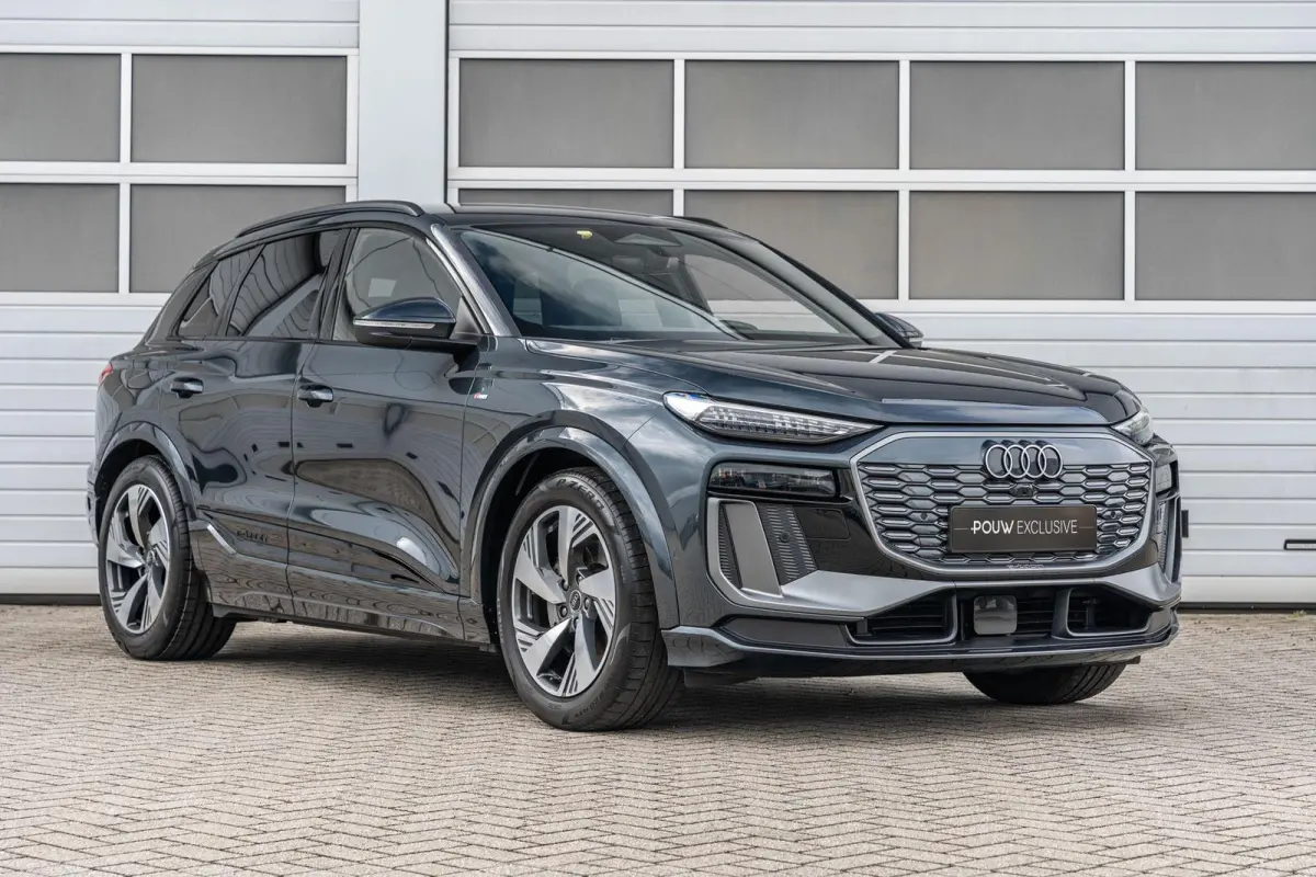 Performance 306pk Advanced edition 100 kWh | Trekhaak | Luchtvering | 360 camera | 20'' Velgen