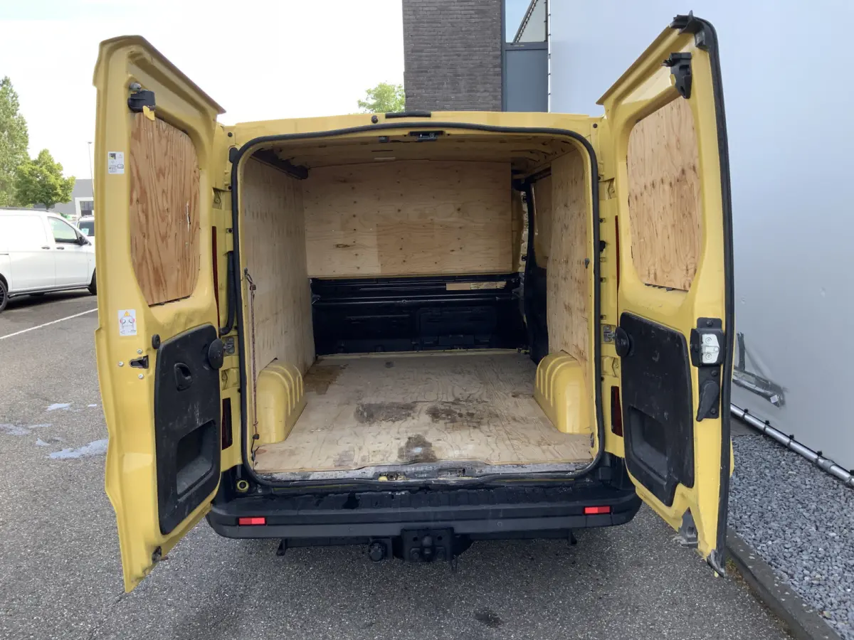 1.6 DCI T27 L1H1 Airco Cruise 3 Zits Trekhaak 2000 KG Euro 6