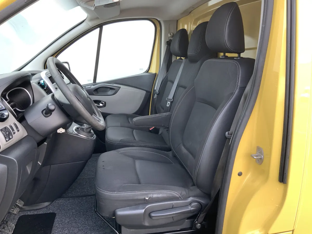 1.6 DCI T27 L1H1 Airco Cruise 3 Zits Trekhaak 2000 KG Euro 6