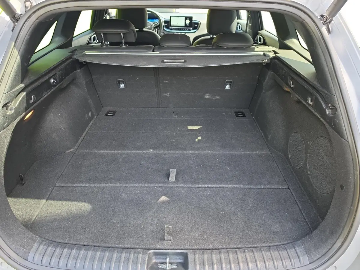 1.0 T-GDi MHEV Design Edition Automaat | Elektrische achterklep | Privacy glass
