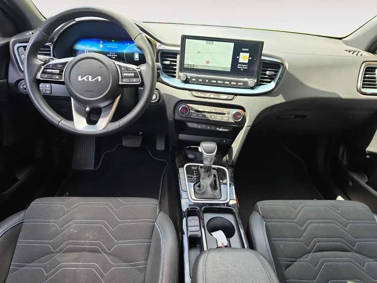 1.0 T-GDi MHEV Design Edition Automaat | Elektrische achterklep | Privacy glass