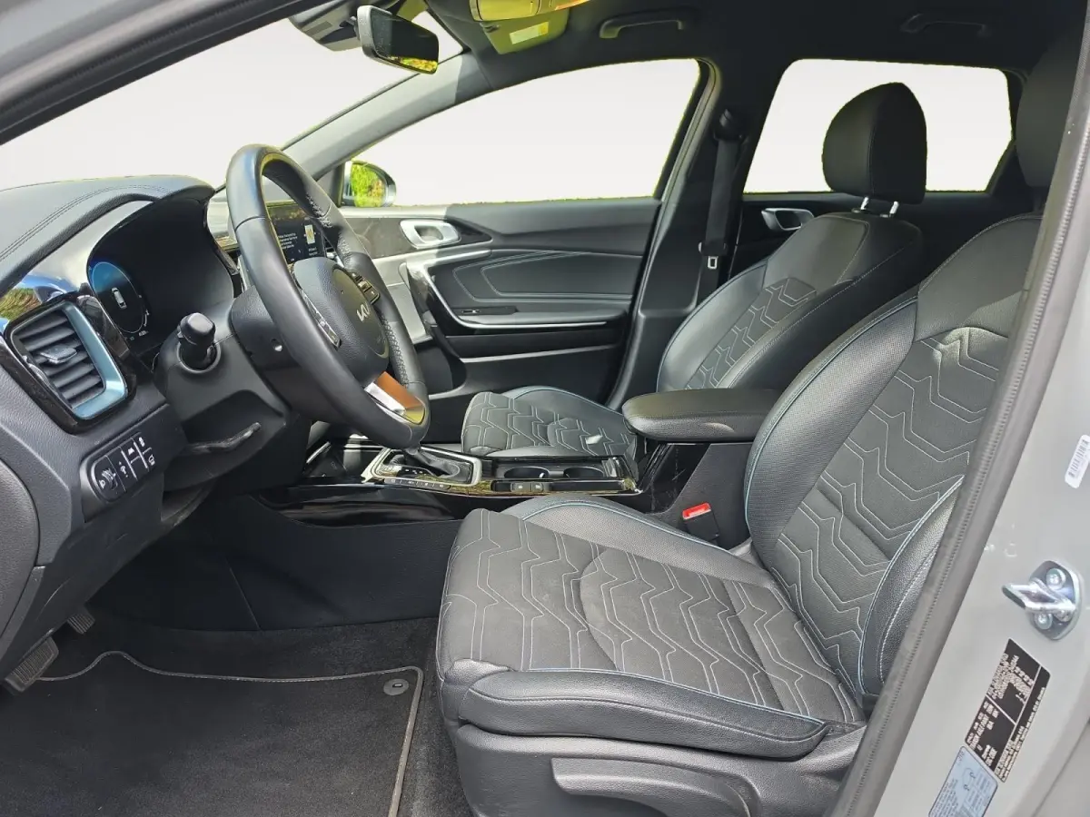 1.0 T-GDi MHEV Design Edition Automaat | Elektrische achterklep | Privacy glass