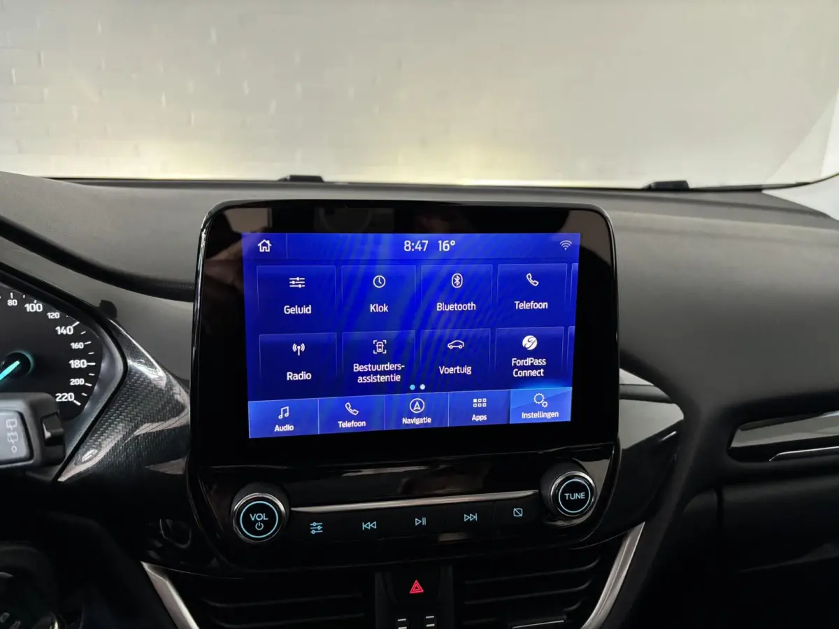 1.0 EcoBoost Titanium Automaat