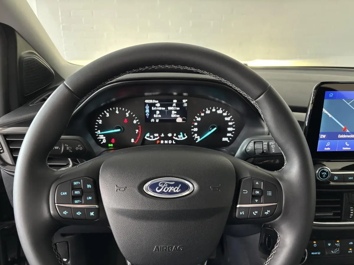 1.0 EcoBoost Titanium Automaat