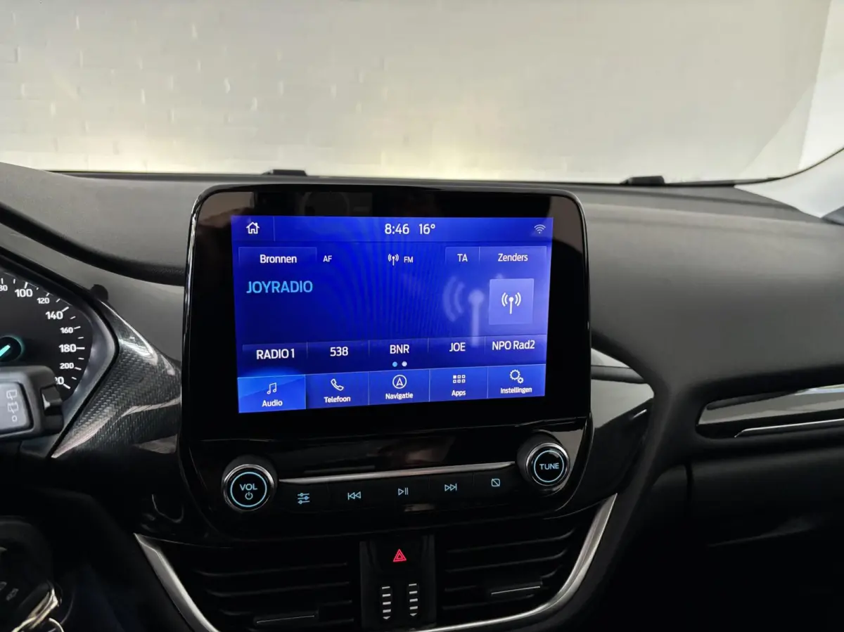 1.0 EcoBoost Titanium Automaat