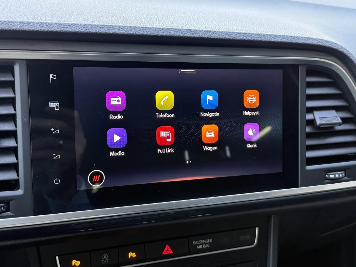 1.5 TSI Style Business Intense | Park Assist | Camera | Apple/Android Auto