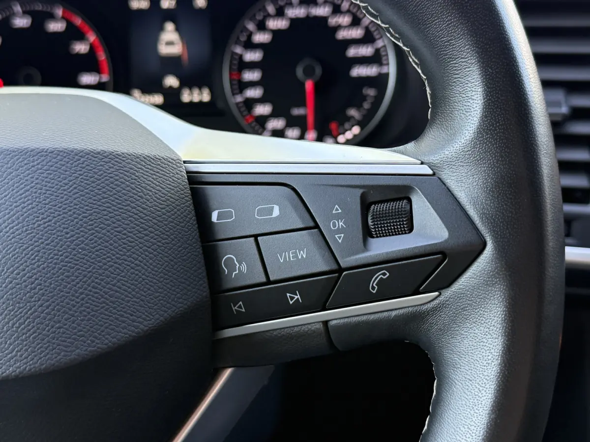 1.5 TSI Style Business Intense | Park Assist | Camera | Apple/Android Auto