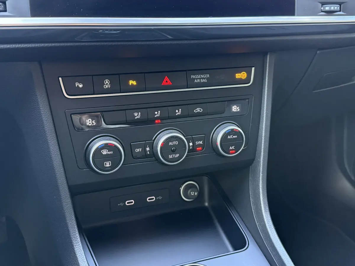 1.5 TSI Style Business Intense | Park Assist | Camera | Apple/Android Auto