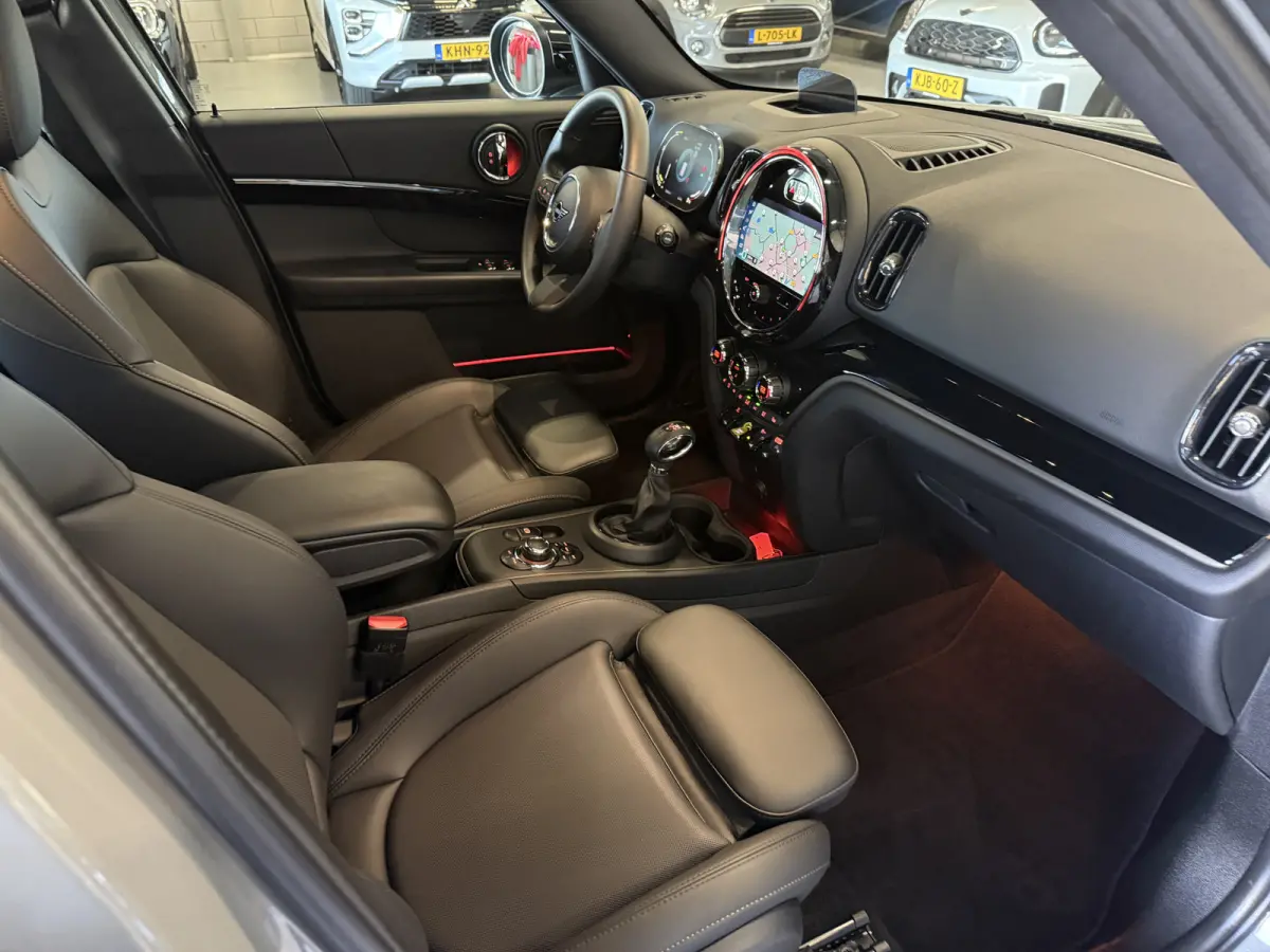 2.0 Cooper SE ALL4 Camera/Leder/Apple/Elec stoel