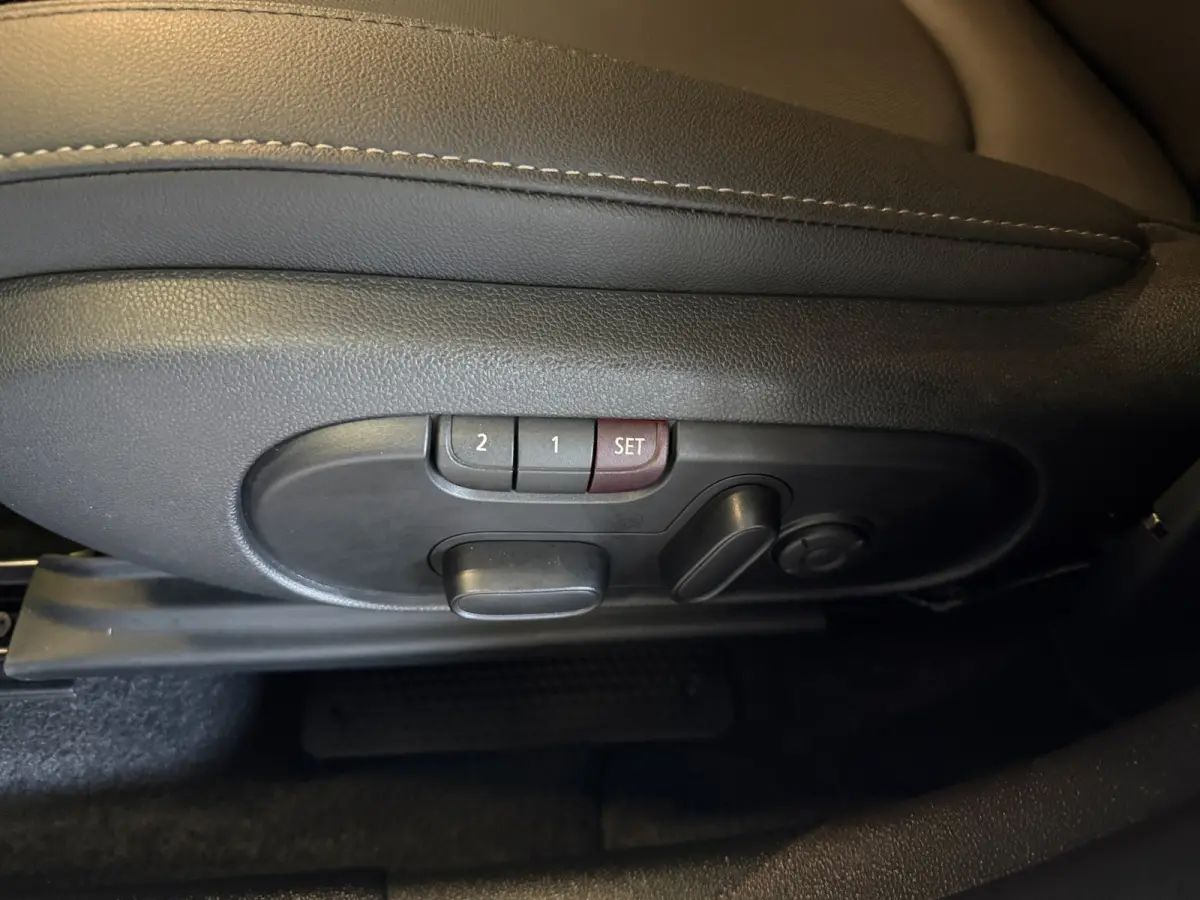 2.0 Cooper SE ALL4 Camera/Leder/Apple/Elec stoel