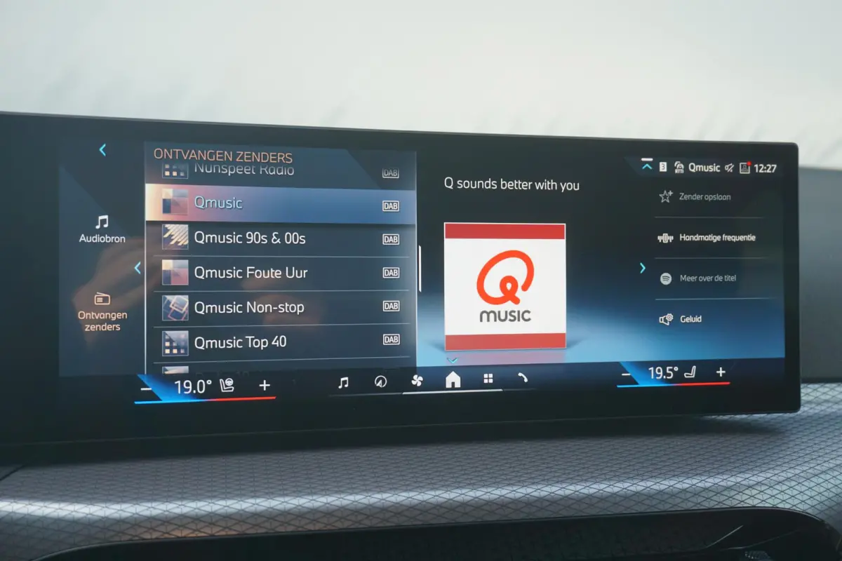 420i | M Sportpakket Pro | Stoel & Stuurwielverwarming | HiFi Systeem | Comfort Access | Camera | Parkeersensoren voor én achter | Adaptive LED Koplampen