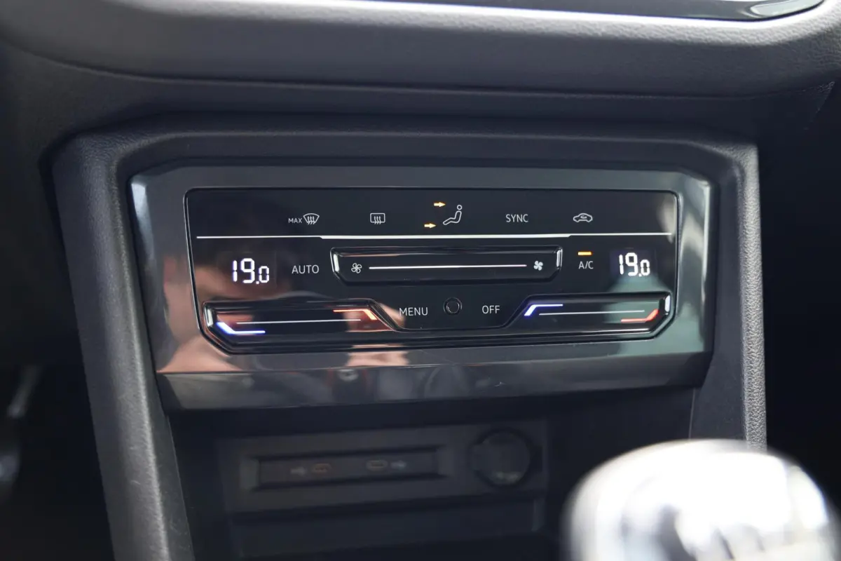 1.5 TSI Life Business|Navi|ACC|Virtual|Apple carplay/android auto|